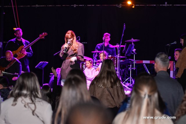 Humanitarni koncert u Sovićima 96