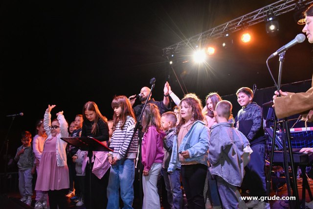 Humanitarni koncert u Sovićima 101