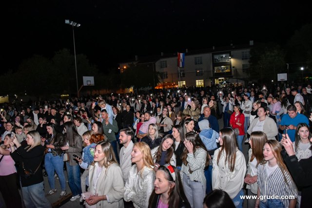 Humanitarni koncert u Sovićima 112