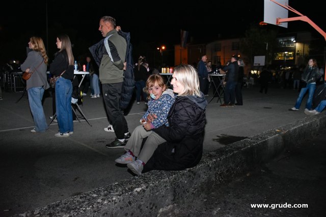 Humanitarni koncert u Sovićima 115