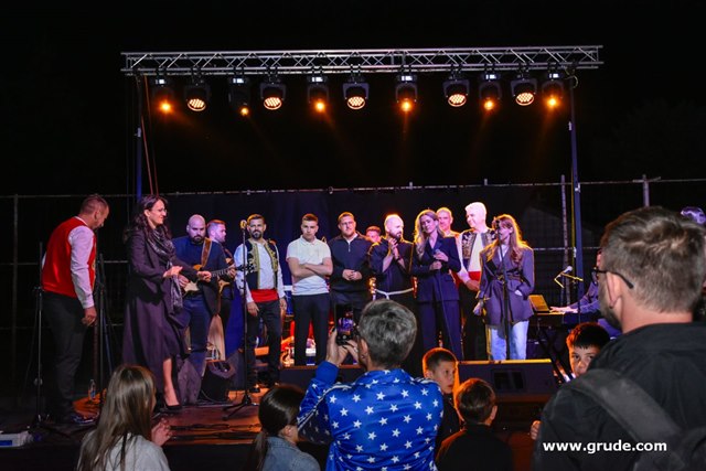 Humanitarni koncert u Sovićima 128