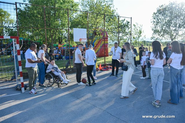 Humanitarni koncert u Sovićima 27