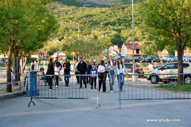 Humanitarni koncert u Sovićima 61