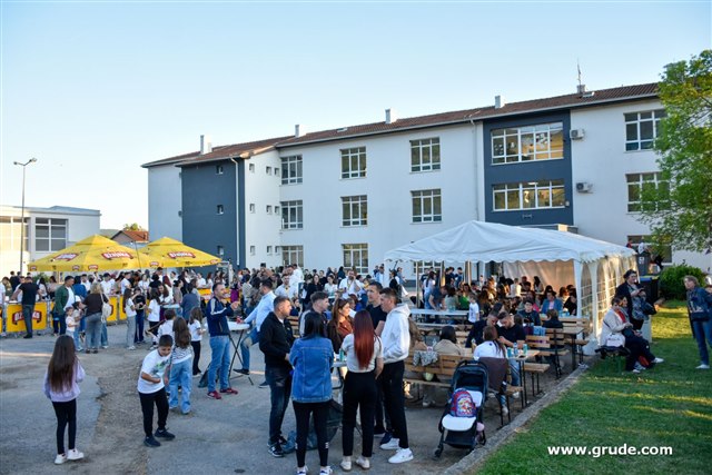 Humanitarni koncert u Sovićima 63