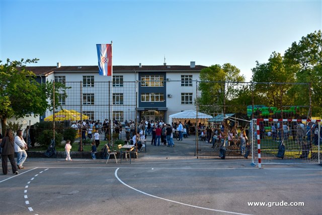 Humanitarni koncert u Sovićima 64