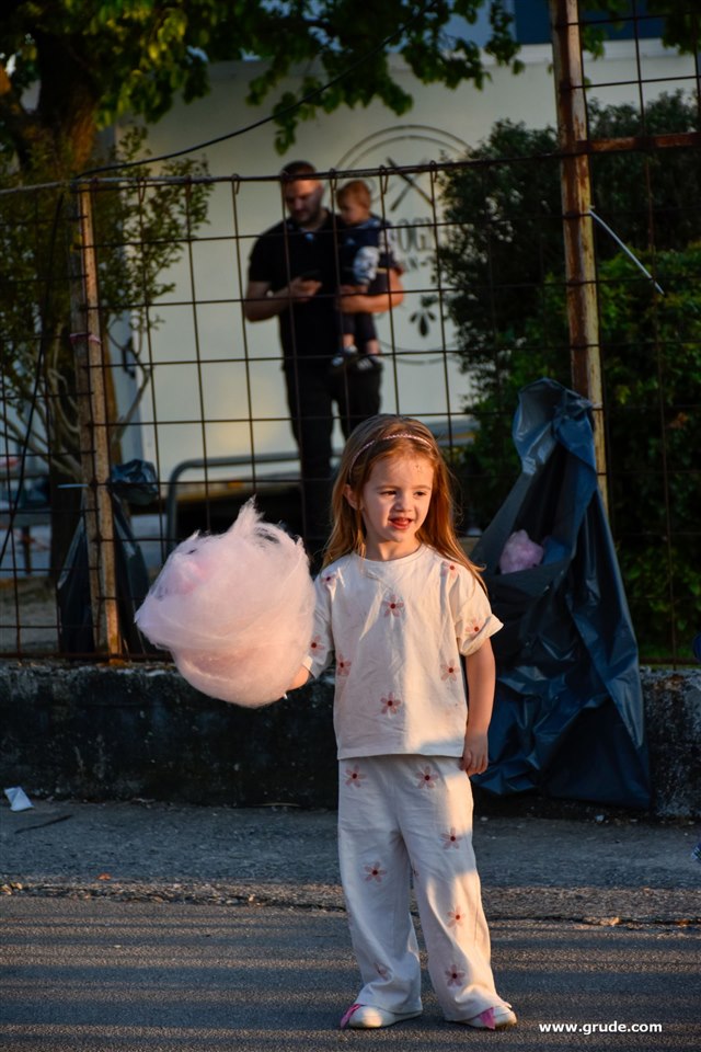 Humanitarni koncert u Sovićima 65
