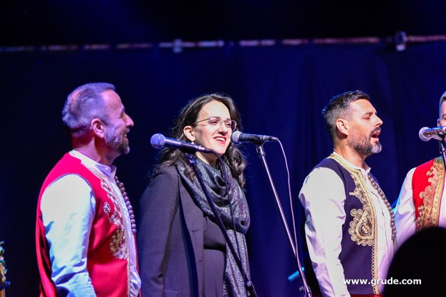 Humanitarni koncert u Sovićima 80