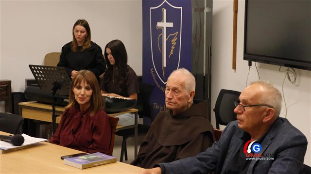 Predstavljanje knjige fra Šimuna Oreča u Drinovcima 4