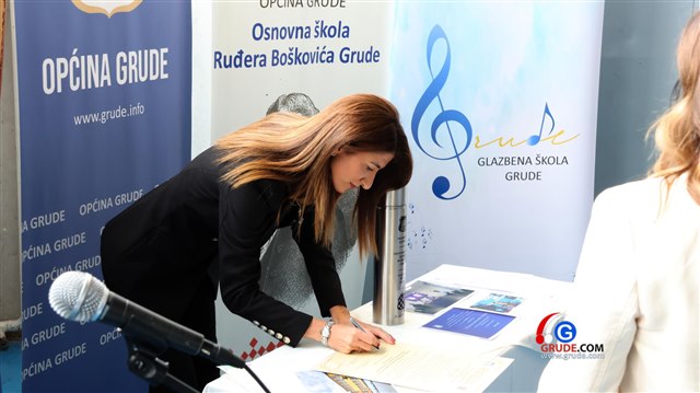 Polaganje kamena temeljca za buduće osnovnu i glazbenu školu Grude 18