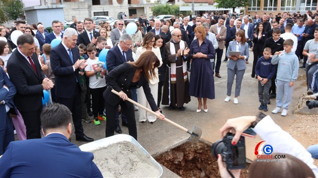 Polaganje kamena temeljca za buduće osnovnu i glazbenu školu Grude 28